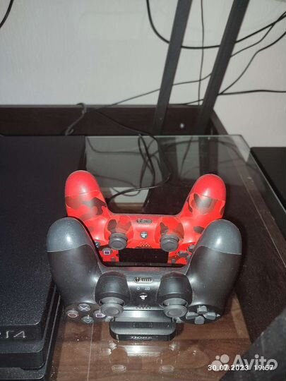 Sony playstation 4 PS4 pro 1tb с играми