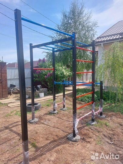 Воркаут площадка