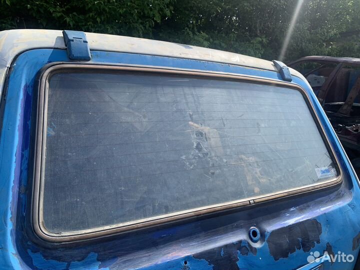 Стекло крышки багажника ваз 2121 21213 21214 Нива