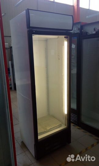 Холодильный шкаф