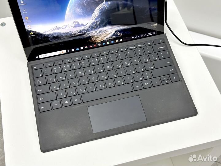 Microsoft Surface Pro 4 Core i5 8Гб SSD 256Gb