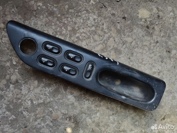 Кнопки стеклоподъемников Laguna 1