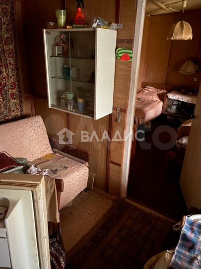 Дом 25,2 м² на участке 6 сот.