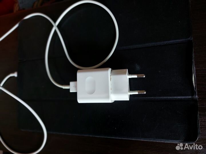 Продам iPad Air2