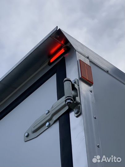 Прицеп Крафт промтоварный фургон 4.2х2.2