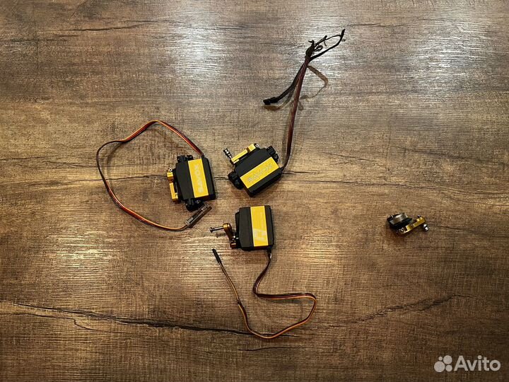 Сервомашинка savox