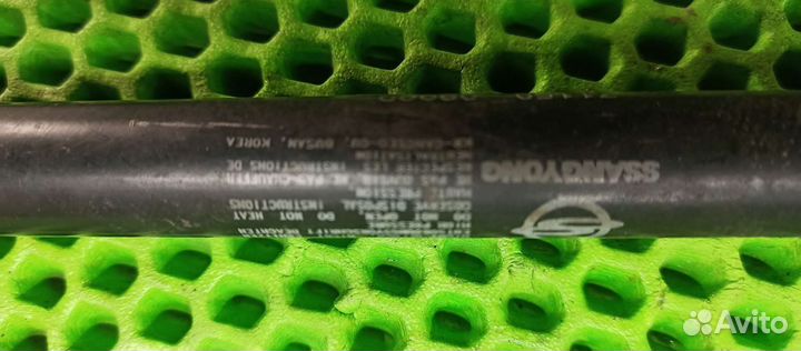 Упор капота nissan, ssangyong