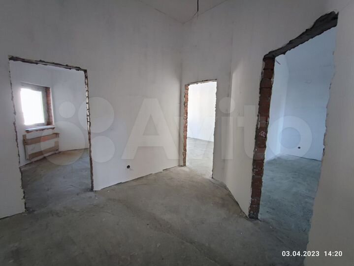 Коттедж 215 м² на участке 15 сот.