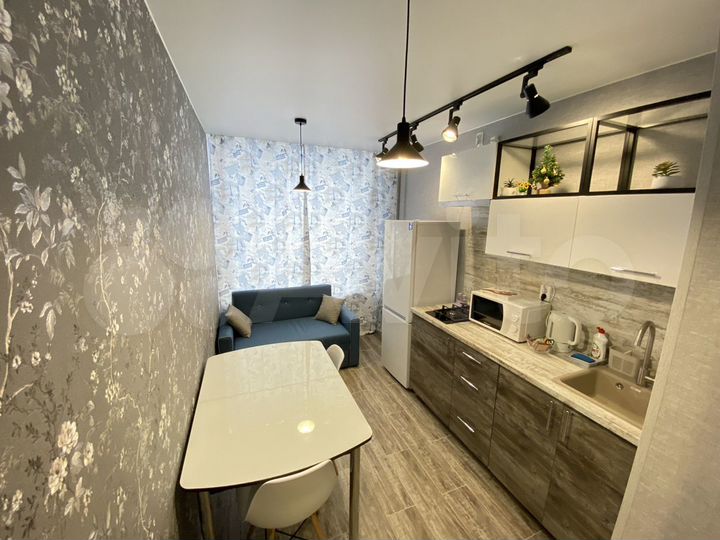 1-к. квартира, 42 м², 1/17 эт.