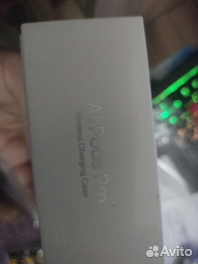Коробка от оригинальных нашников apple airpods pro
