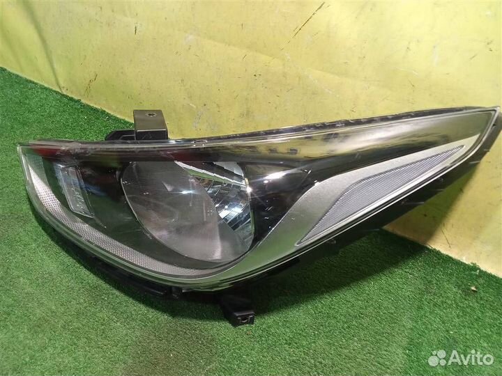 Фара левая Hyundai Solaris 2017