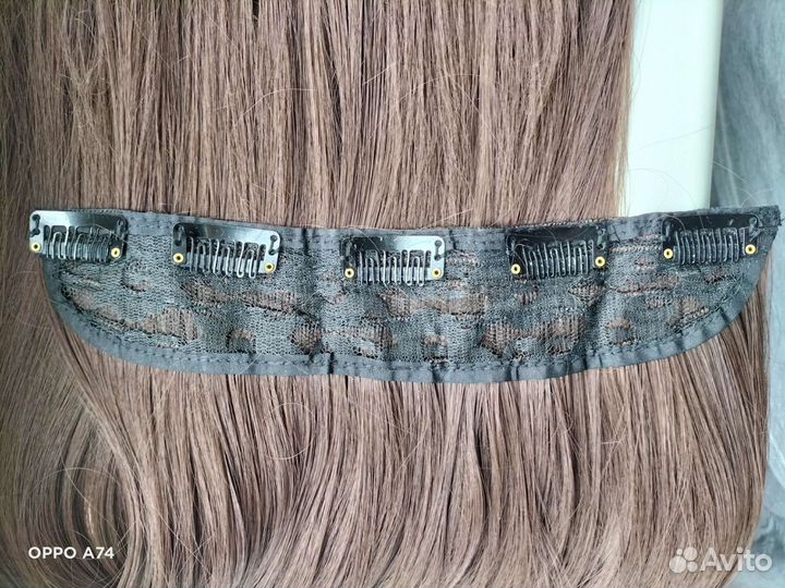 Волосы на заколках