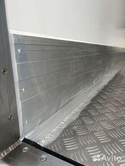 Полуприцеп рефрижератор Grunwald 972200, 2023