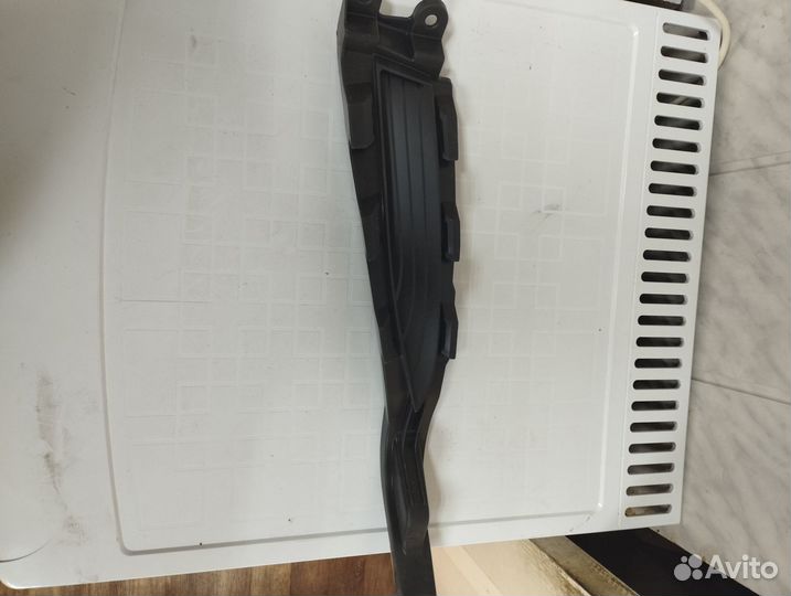 Кронштейн бампера левый lexus NX 200/300H (2014)