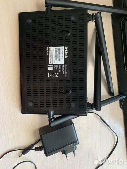 Wi-Fi роутер D-Link DIR-825