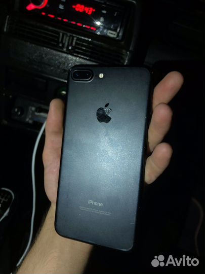 Телефон iPhone 7 plus