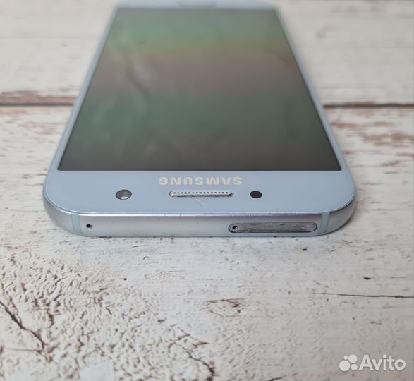 Samsung Galaxy A5 (2017) SM-A520F/DS, 3/32 ГБ