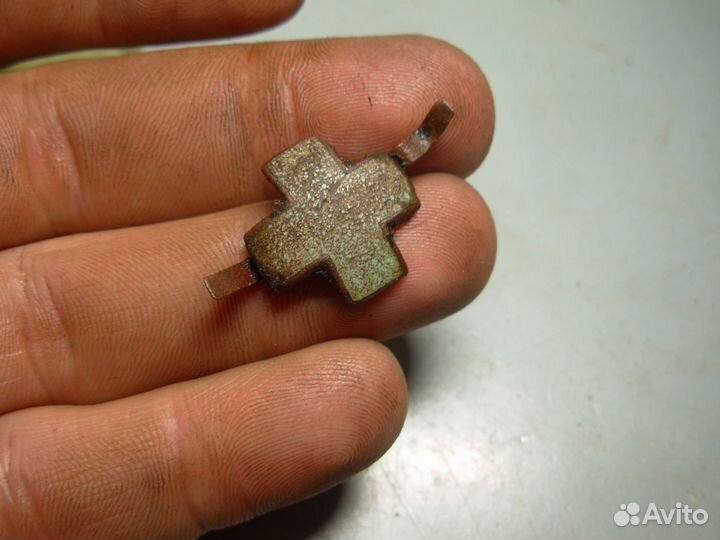 Знак шифровка на погон кокарда крест медик риа