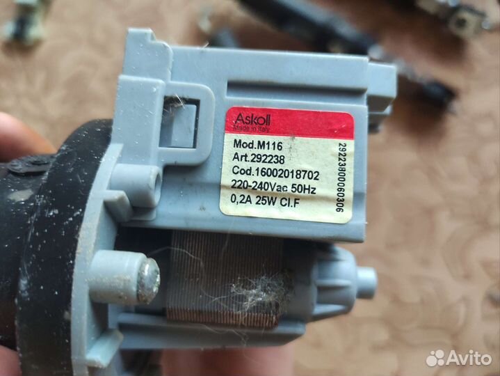 Запчасти для стиральной машины Ariston AVSl 100