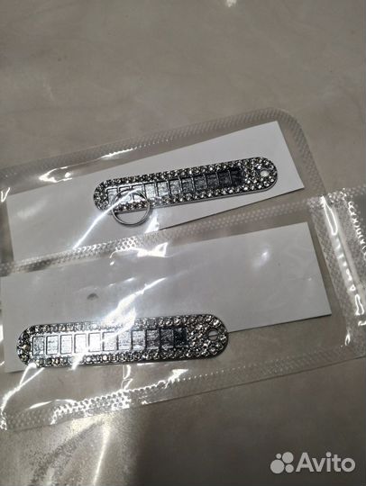 Брелок для ключей с номером телефона