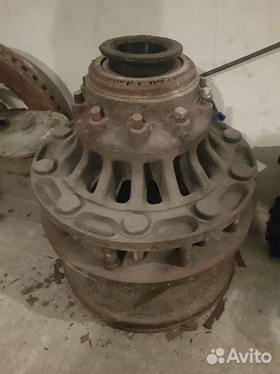 Подшипники и ступицы saf