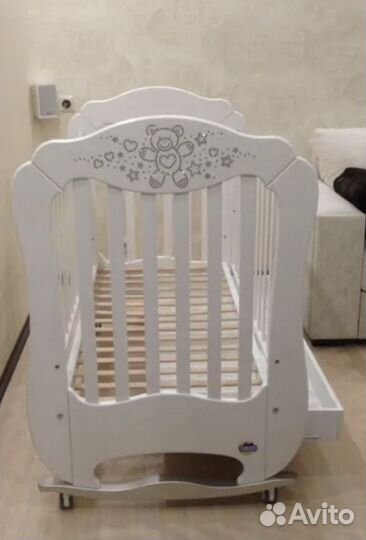 Детская кроватка