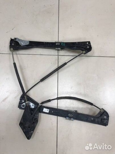 Стеклоподъемник передний правый Volkswagen Polo