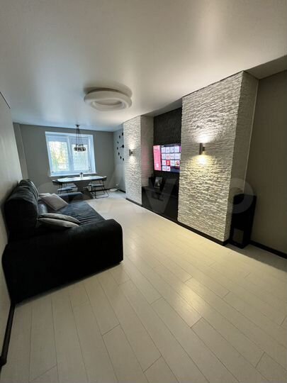 2-к. квартира, 76,3 м², 3/18 эт.