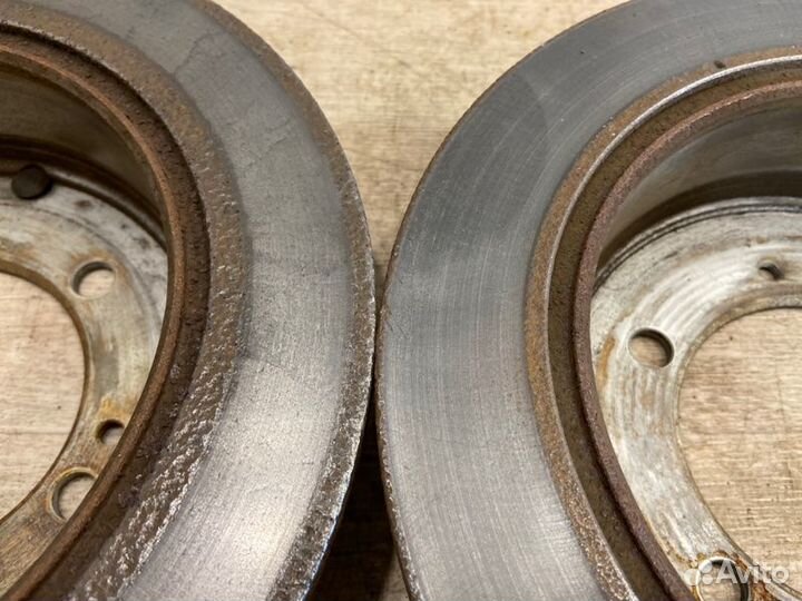 Диск тормозной задний Mitsubishi Lancer 9 CS5W