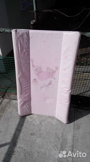 Пеленальный столик