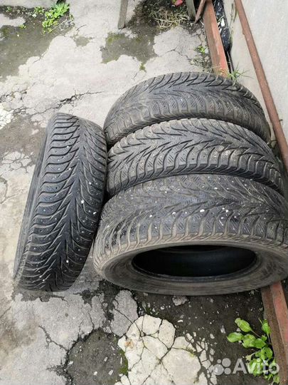 Yokohama IceGuard Stud IG65 225/65 R17