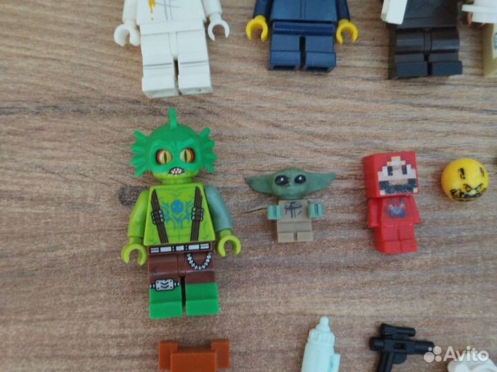 Lego Минифигурки + аксессуары