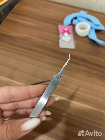 Пинцет для наращивания ресниц