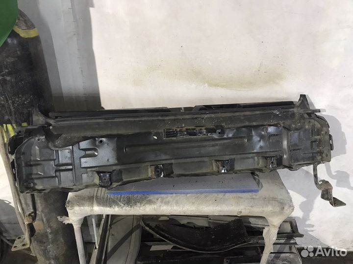 Mitsubishi outlander xl задний борт откидной