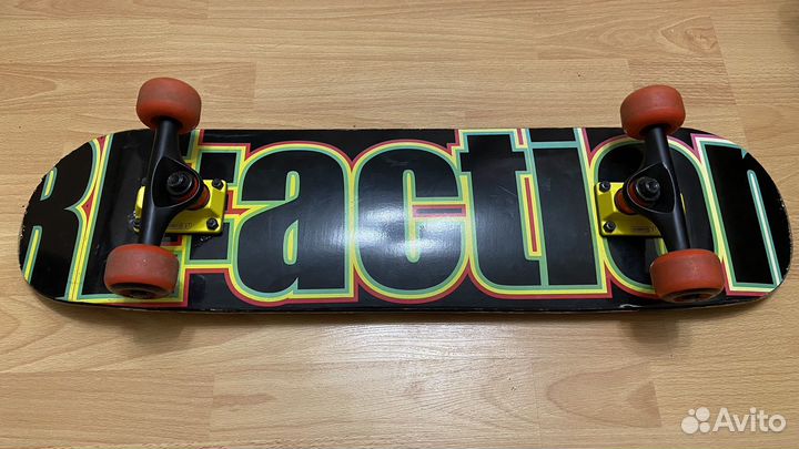 Скейтборд Reaction
