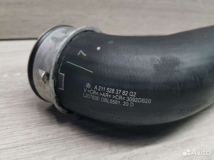 Патрубок интеркулера Mercedes E W211