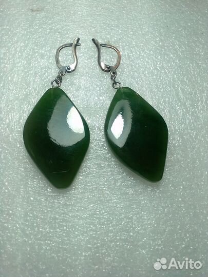 Серьги с нефритом Брошь нефрит