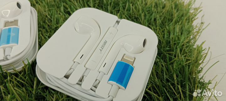 Проводные наушники Type-C и Lightning