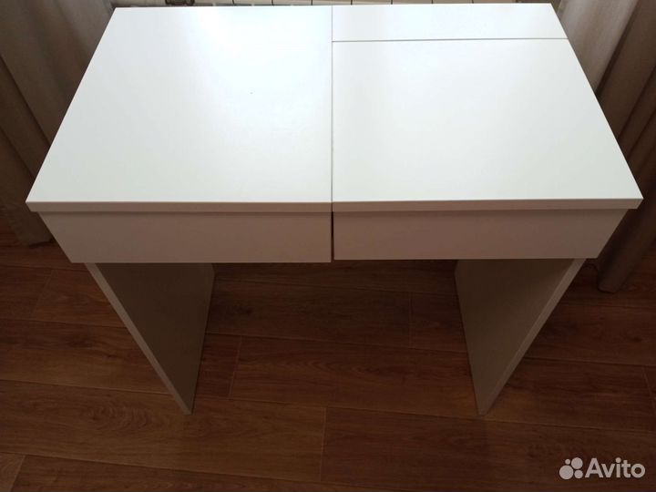 Туалетный столик с зеркалом бу