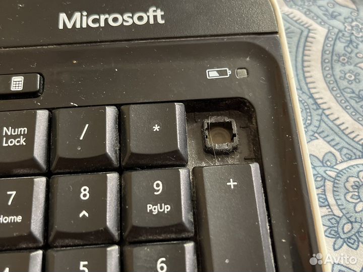 Беспроводная клавиатура и мышь microsoft