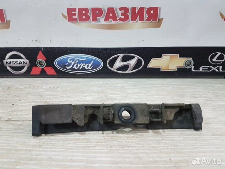 Крепление бампера переднее правое Audi A6 C7 2012