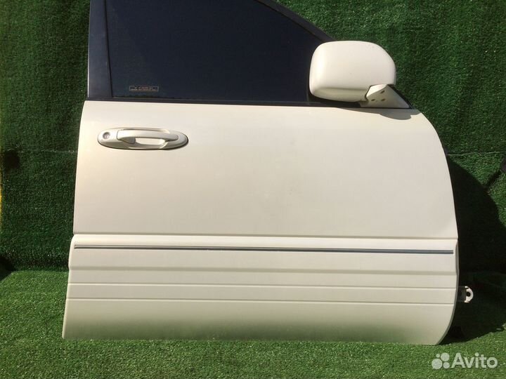 Дверь передняя правая Lexus LX470 J100 Перламутр р