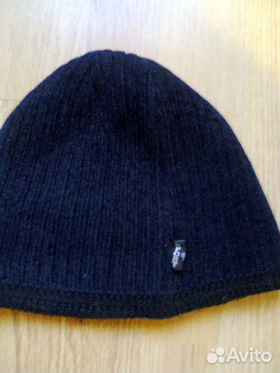 Продаю шапку спортивную новую
