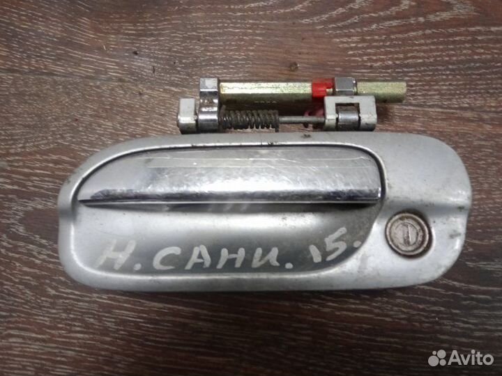 Ручка двери внешняя передняя левая Nissan Sunny