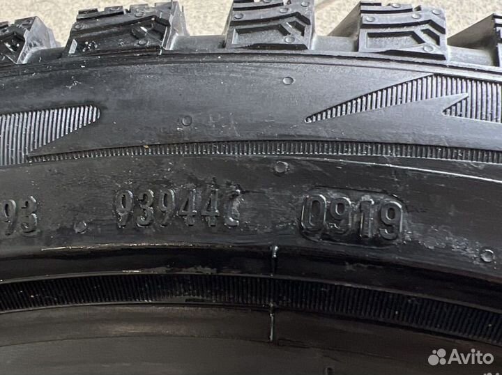 Pirelli Winter Ice Zero 2 245/40 R19