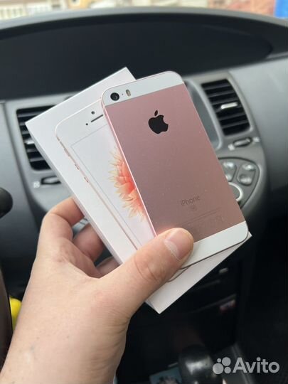 iPhone SE Розовый 16Gb