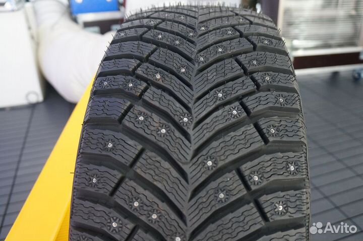 Michelin X-Ice North 4 225/45 R17 94T