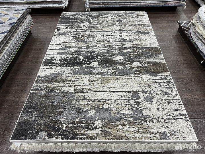 Ковер 2х2.9 новый