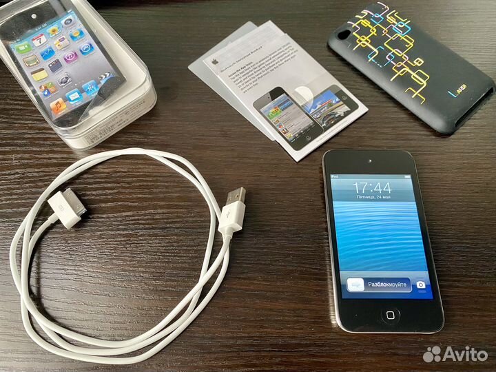 Плеер Apple iPod touch 4 32 gb black