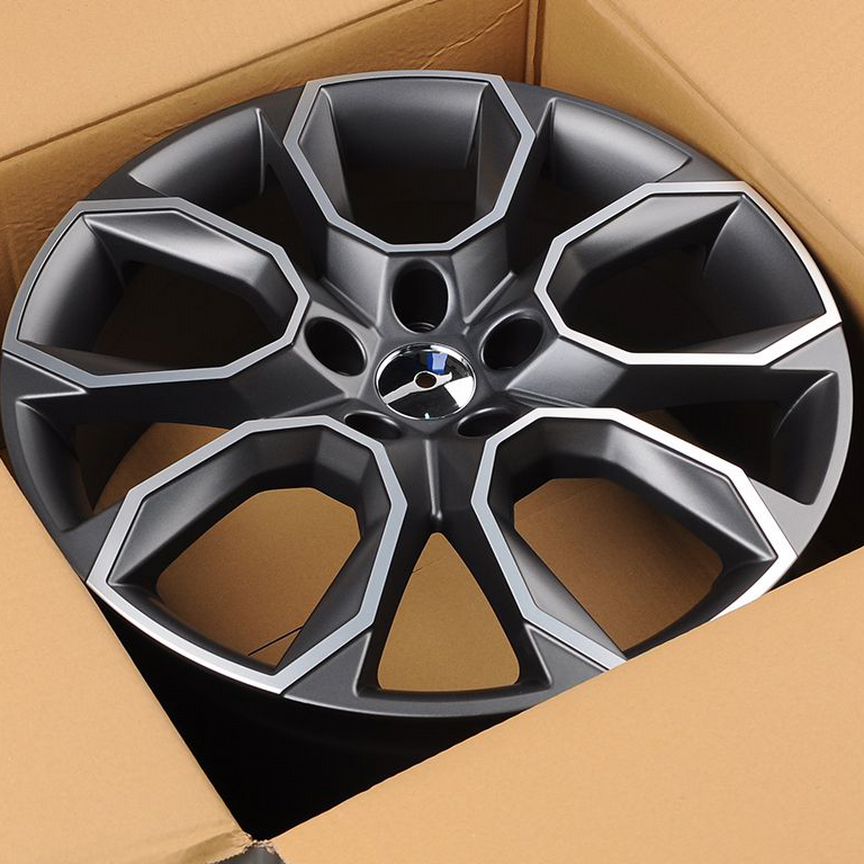 Диски на Skoda Kodiaq,Octavia, на VW Tiguan Powcan BK5278 8x18/5x112 D57.1 ET45 msdg литой
